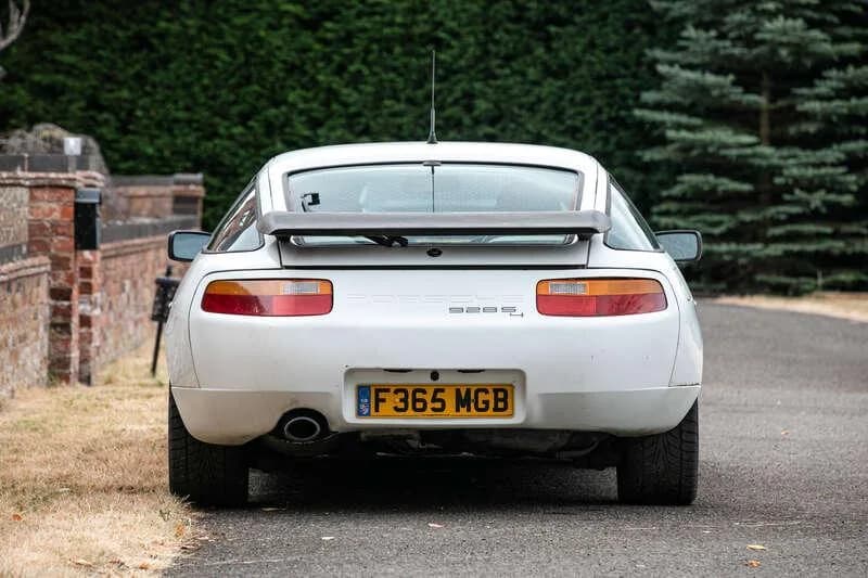 1989 Porsche 928 S4 - Thumbnail 7