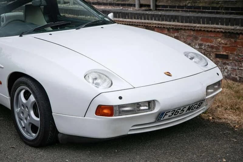 1989 Porsche 928 S4 - Thumbnail 8