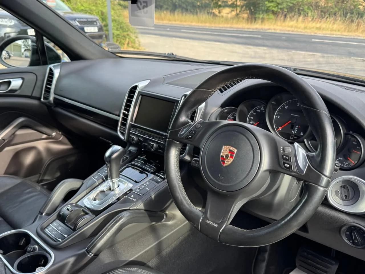 2013 Porsche 3.0 TD V6 Tiptronic 4WD Euro 5 (s/s) 5dr - Thumbnail 2