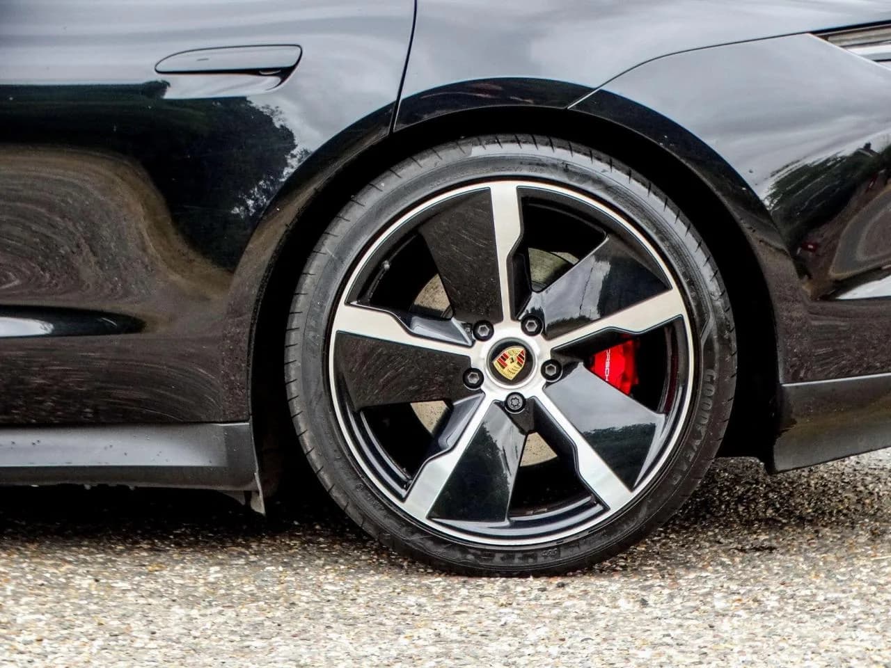 2022 Porsche Performance Plus 93.4kWh 4S Auto 4WD 4dr (11kW Charger) - Thumbnail 5