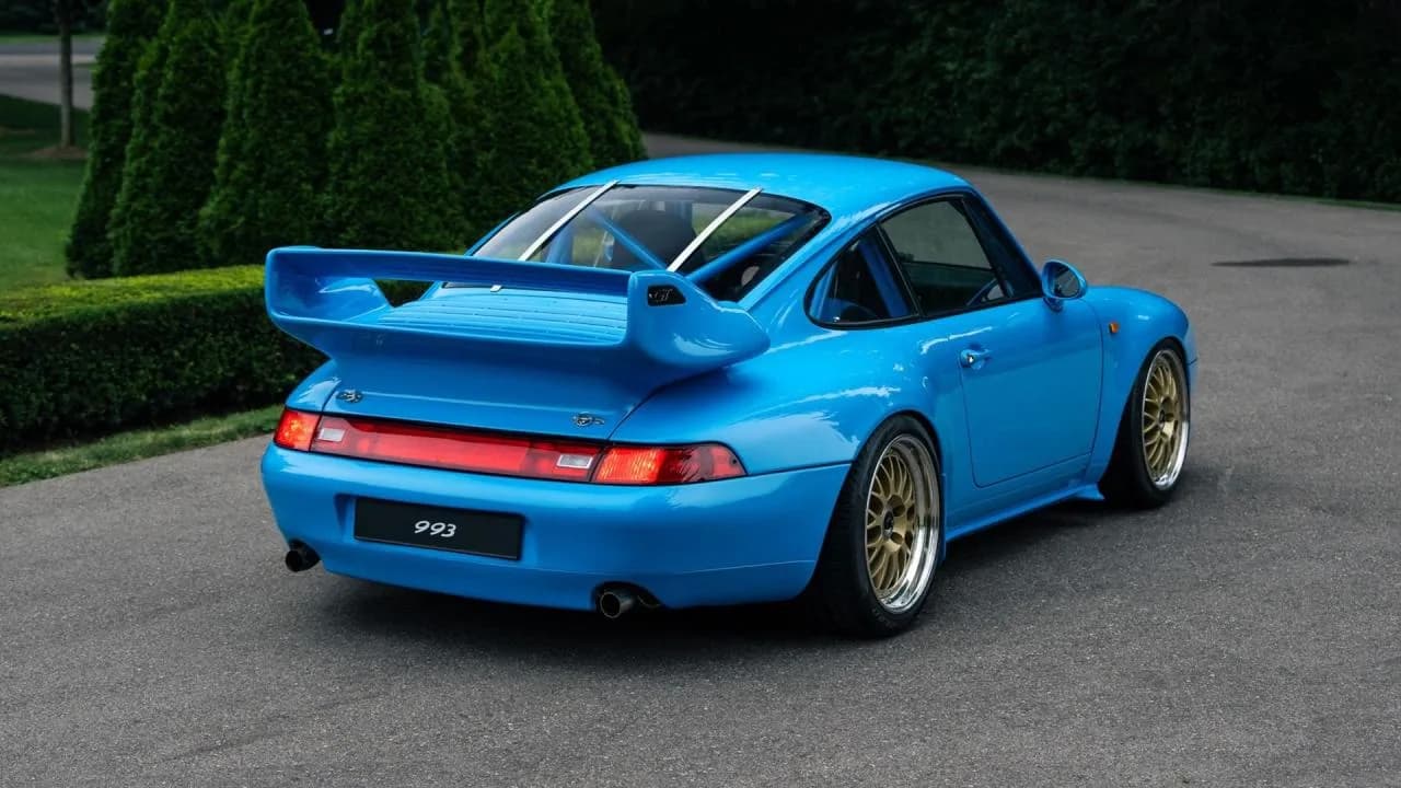 1995 Porsche 911 Carrera RS Clubsport - Thumbnail 3