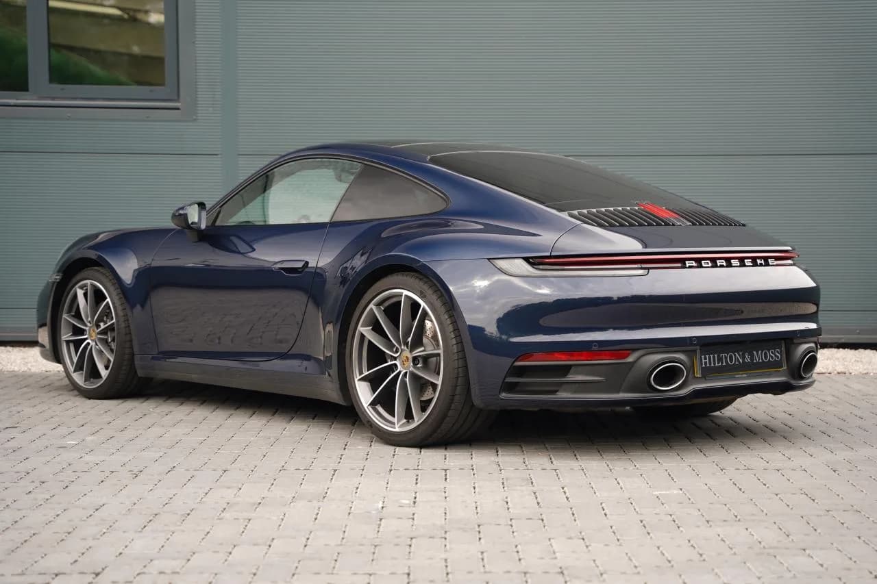 2020 Porsche 911 - Thumbnail 2
