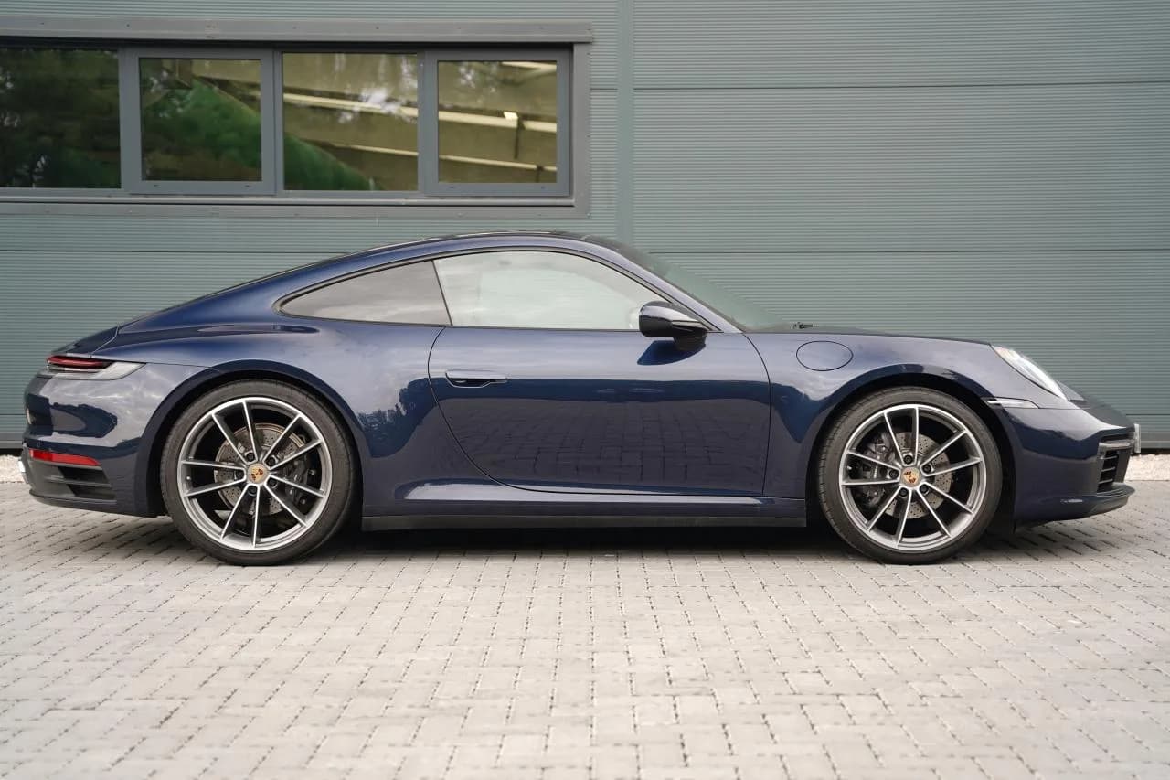 2020 Porsche 911 - Thumbnail 3