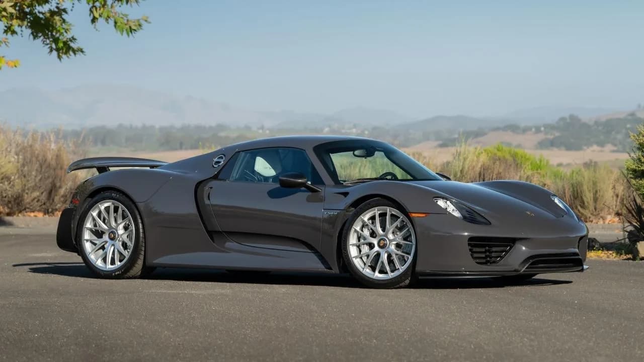 2015 Porsche 918 Spyder