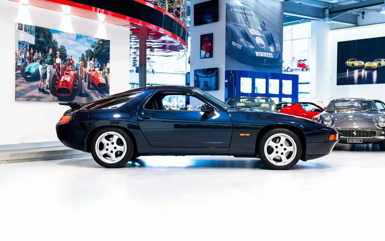 1996 Porsche 928 GTS - Thumbnail 3