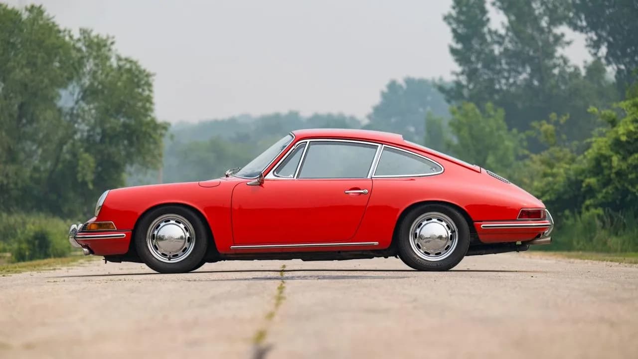 1965 Porsche 911 - Thumbnail 4