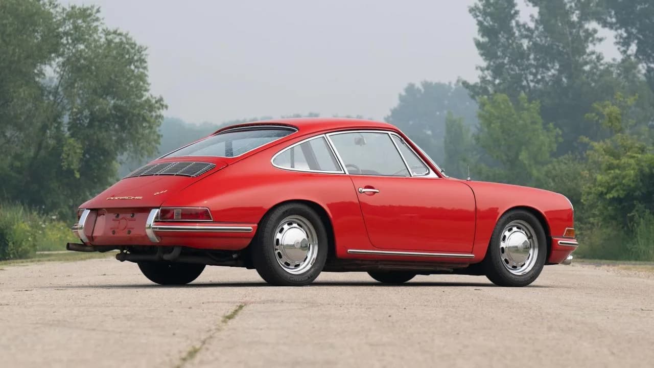 1965 Porsche 911 - Thumbnail 3