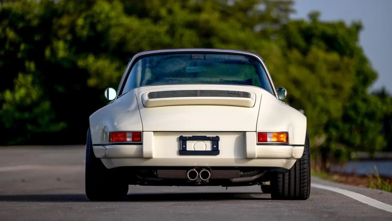 1990 Porsche 911 Targa Reimagined by Singer "Coconut Grove Commission" - Thumbnail 7