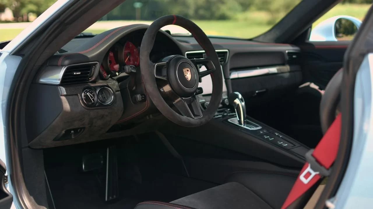 2018 Porsche 911 GT2 RS Weissach Package - Thumbnail 8