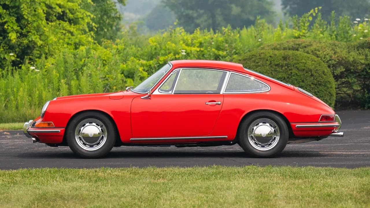 1965 Porsche 911 - Thumbnail 4
