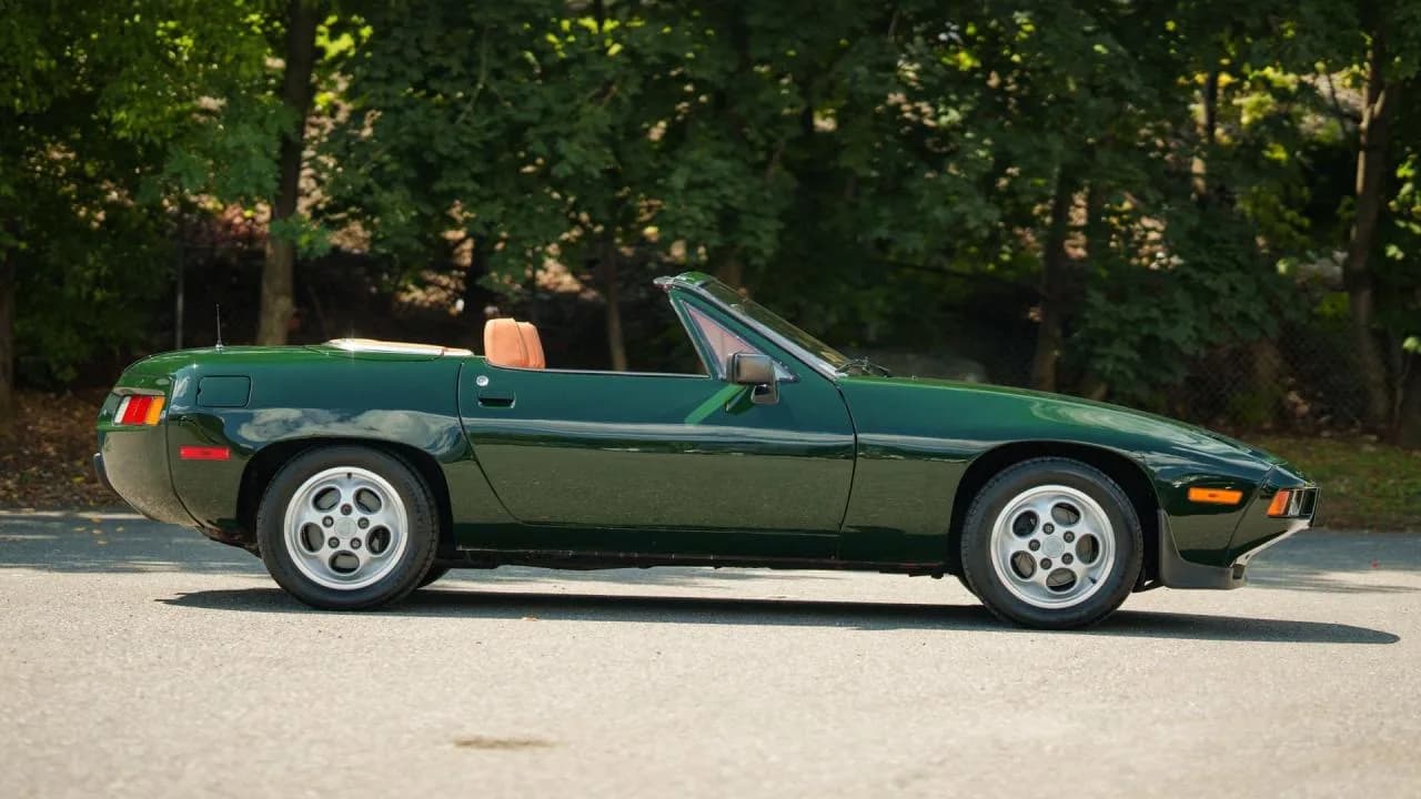 1982 Porsche 928 Cabriolet by Straman - Thumbnail 4