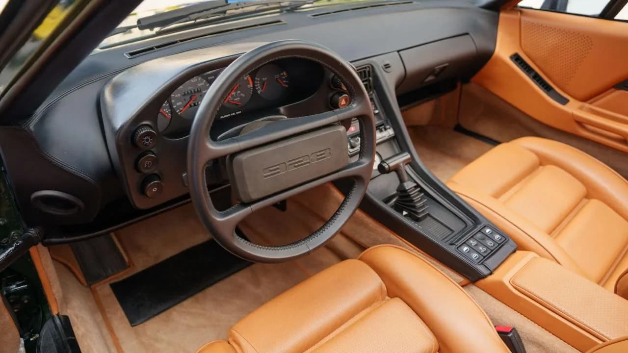 1982 Porsche 928 Cabriolet by Straman - Thumbnail 7