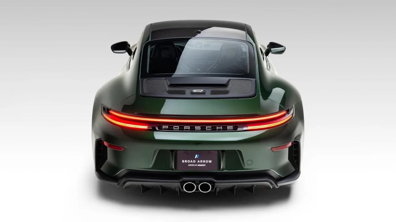 2026 Porsche 911 GT3 Touring Lightweight Package - Thumbnail 5