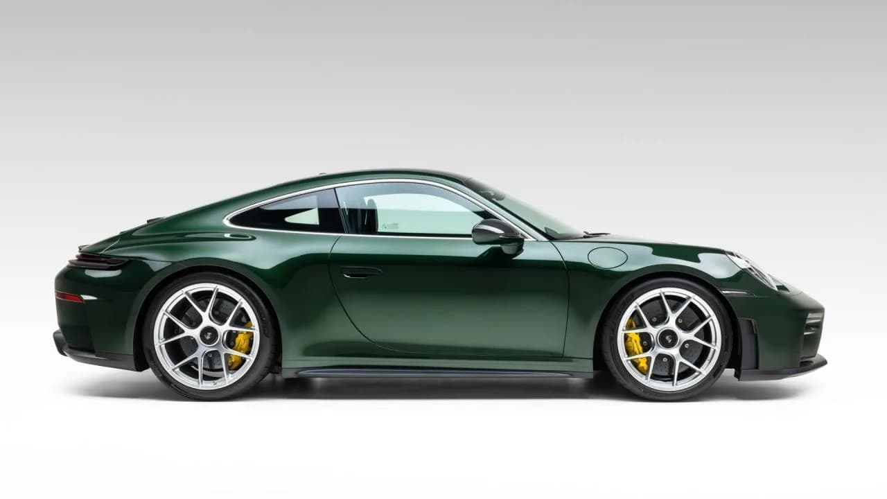 2026 Porsche 911 GT3 Touring Lightweight Package - Thumbnail 3