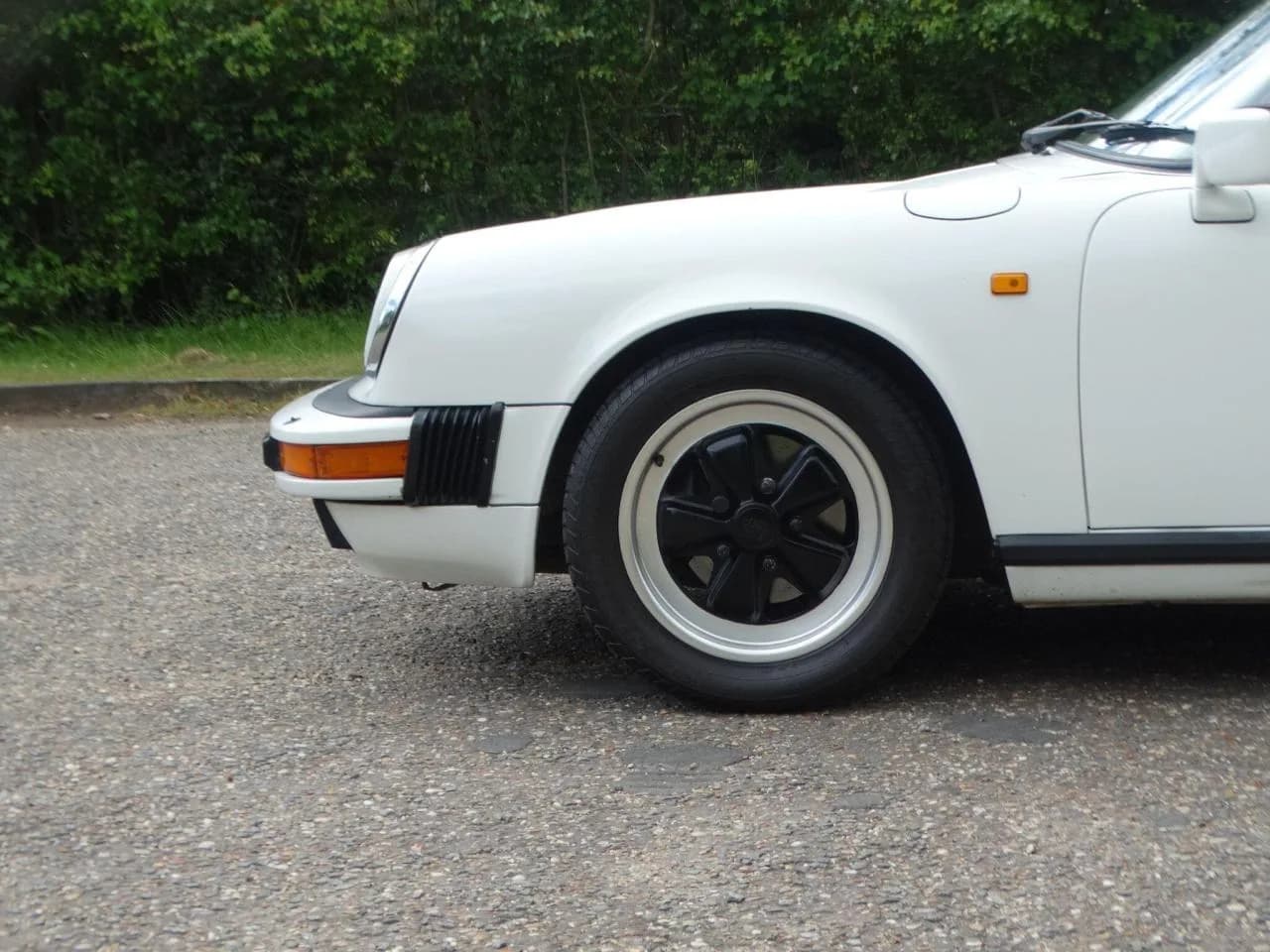 1984 Porsche 3.2 Classic Carrera Cabriolet 2dr - Thumbnail 5