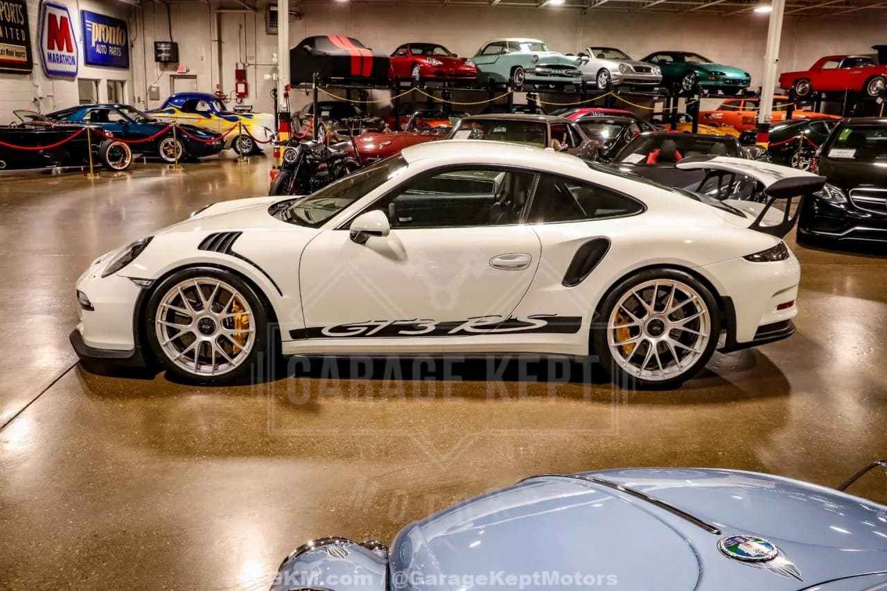 2016 Porsche 911 - Thumbnail 5