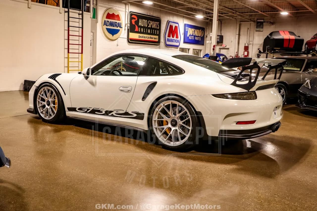 2016 Porsche 911 - Thumbnail 6
