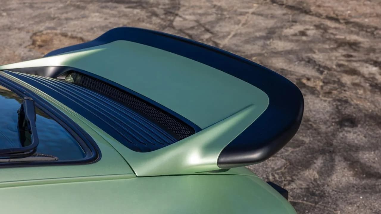 1990 Porsche 911 Reimagined by Singer - Classic Turbo Services "Aurum Verde Commission" - Thumbnail 4