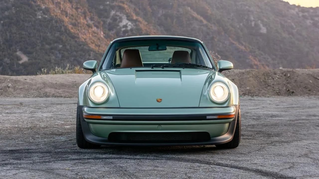 1990 Porsche 911 Reimagined by Singer - Classic Turbo Services "Aurum Verde Commission" - Thumbnail 6