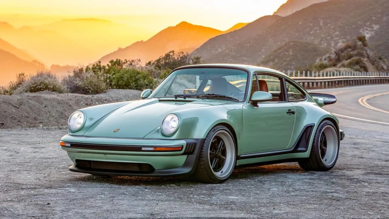 1990 Porsche 911 Reimagined by Singer - Classic Turbo Services "Aurum Verde Commission"