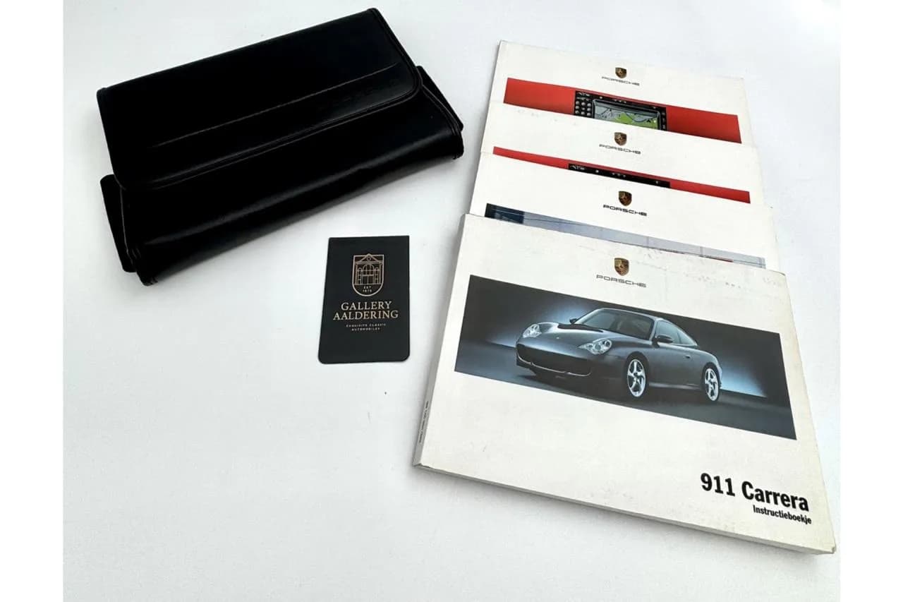 2004 Porsche 996 4S 3.6 Carrera Convertible &ldquo; Exclusive Programme&rdquo; 996 4S 3.6 Carrera Convertible &ldquo; Exclusive Programme&rdquo; - Thumbnail 8