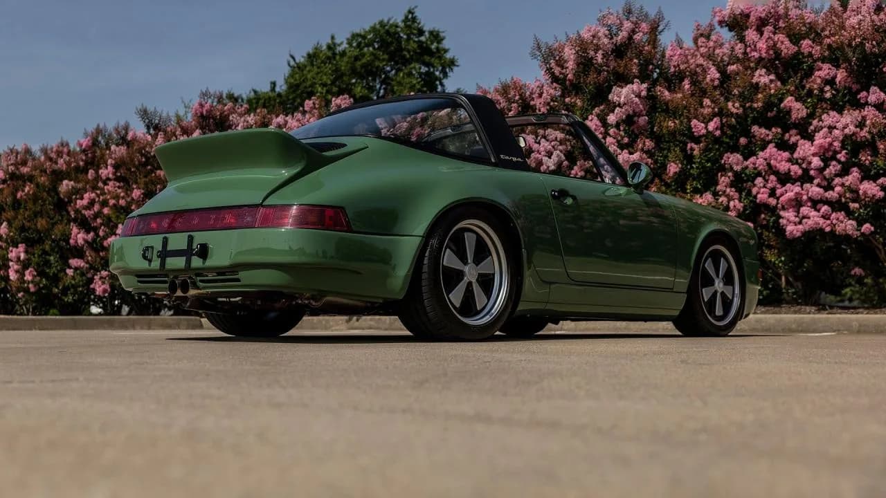 1990 Porsche 911 Targa Restomod - Thumbnail 2