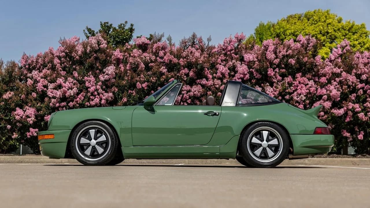 1990 Porsche 911 Targa Restomod - Thumbnail 3