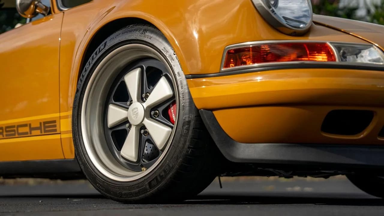 1990 Porsche 911 Coupe Reimagined by Singer "Los Angeles Commission" - Image 30