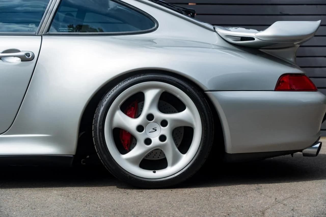 1996 Porsche 911 (993) C4S - Thumbnail 7