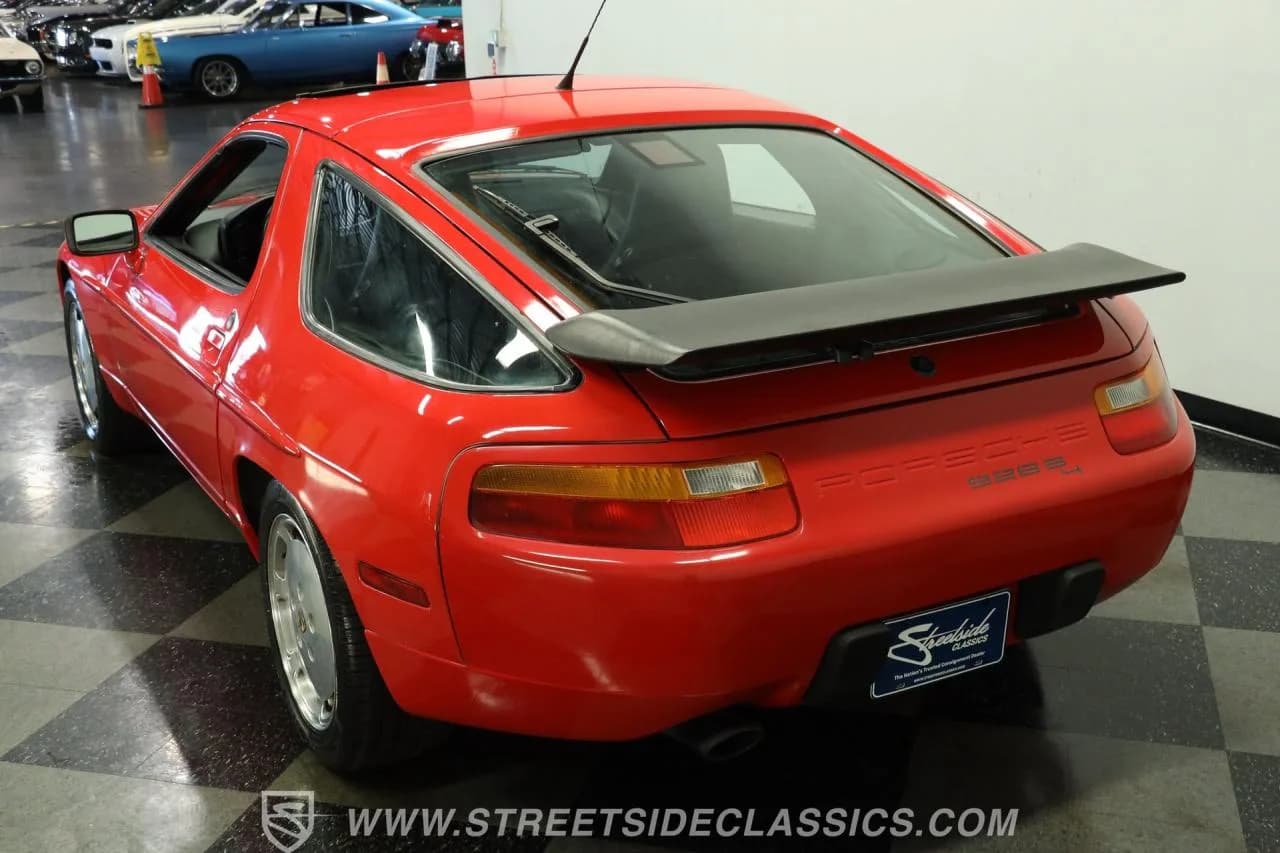 1989 Porsche 928 S4 - Thumbnail 8