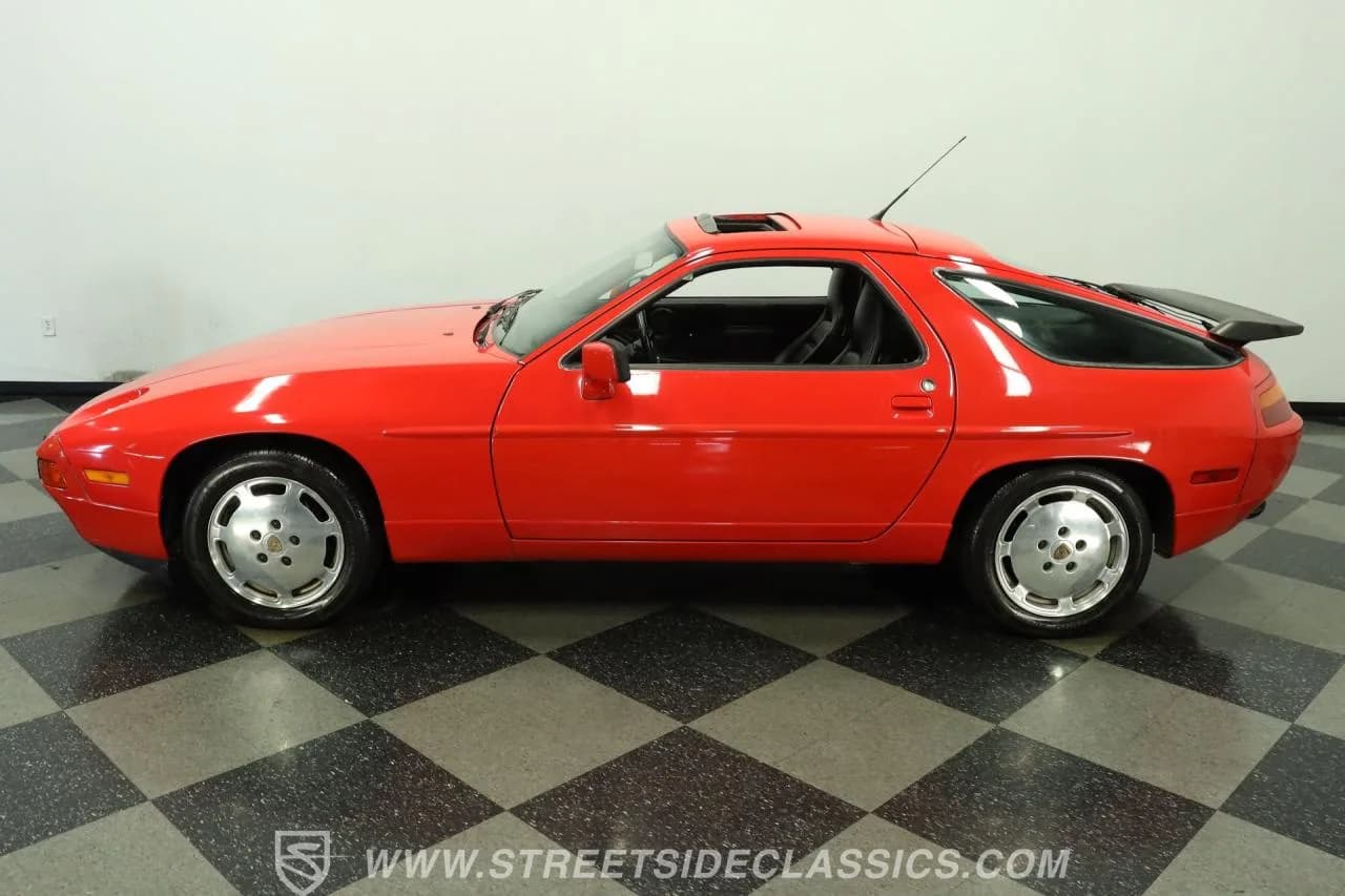 1989 Porsche 928 S4 - Thumbnail 2