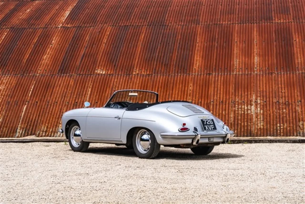 1961 Porsche 356 B Roadster - Thumbnail 2