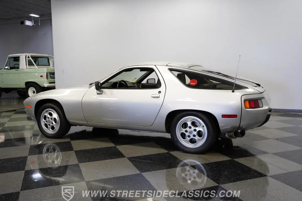 1979 Porsche 928 - Thumbnail 8