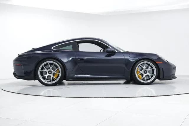 2026 Porsche 911 - Thumbnail 6