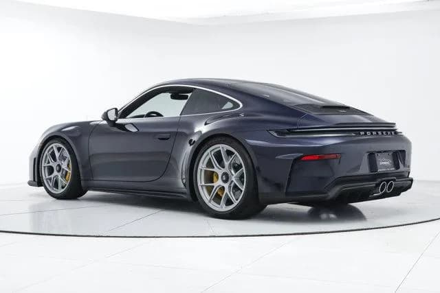 2026 Porsche 911 - Thumbnail 3