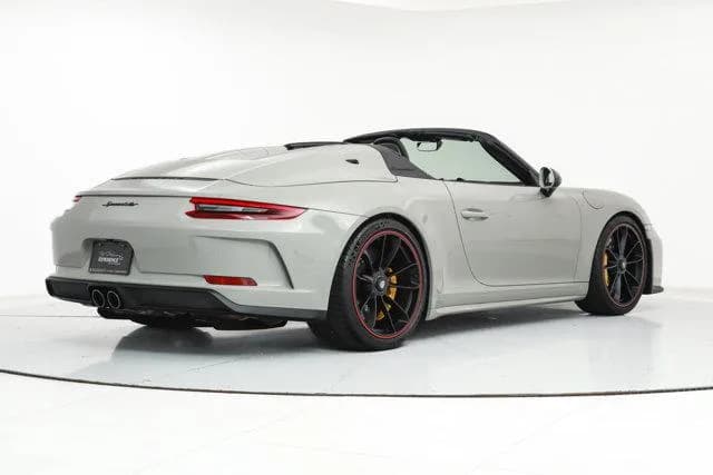 2019 Porsche 911 - Thumbnail 6