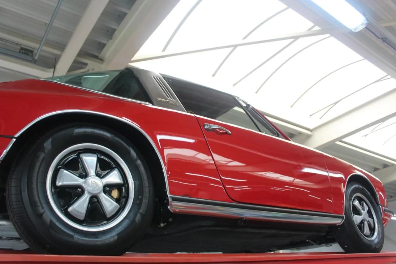 1970 Porsche 911 T Targa &ldquo;Restored&rdquo; - Thumbnail 7
