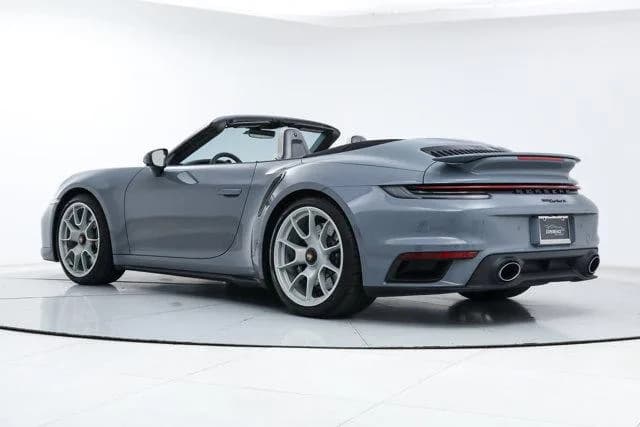2024 Porsche 911 - Thumbnail 4