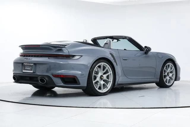 2024 Porsche 911 - Thumbnail 6