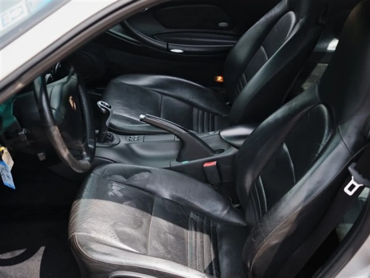 2004 Porsche 911 Carrera 4S - Thumbnail 4