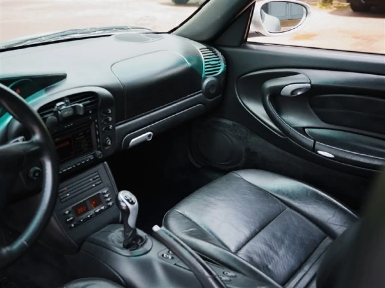 2004 Porsche 911 Carrera 4S - Thumbnail 5
