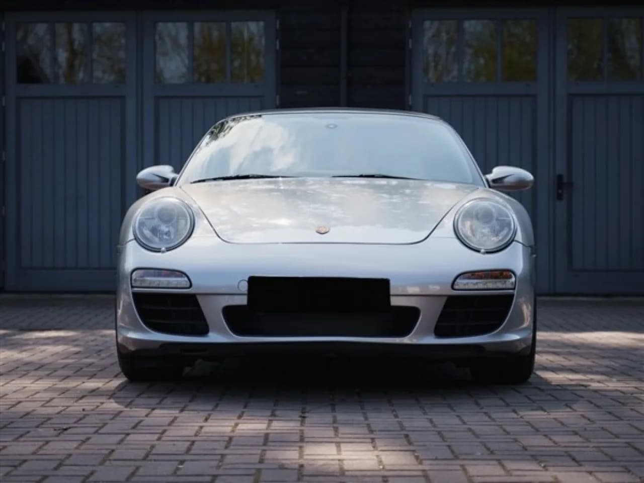 2005 Porsche 911 (997) Carrera Cabriolet - Thumbnail 3
