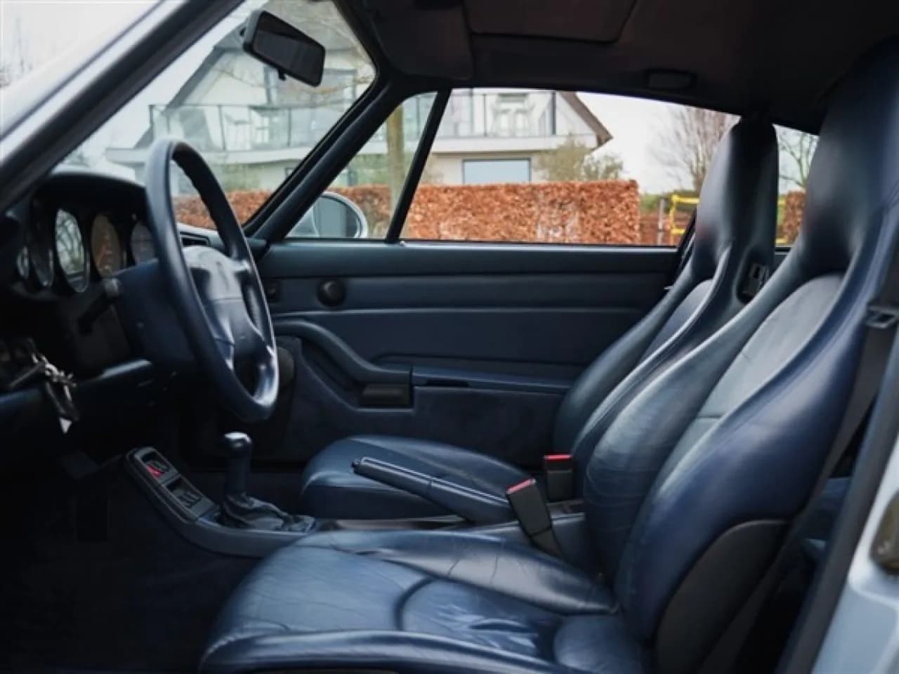 1995 Porsche 911 (993) Carrera 4 - Thumbnail 5