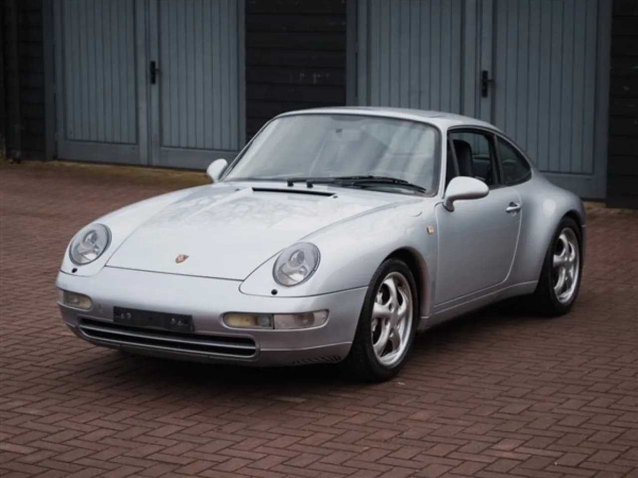 1995 Porsche 911 (993) Carrera 4 - Thumbnail 2