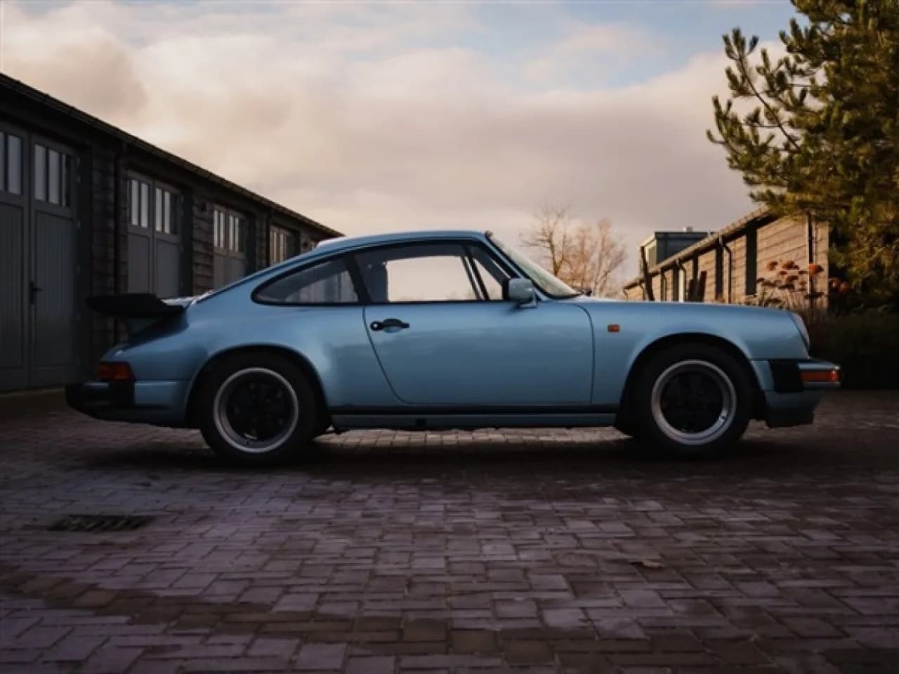 1982 Porsche 911 SC Coupé - Thumbnail 4