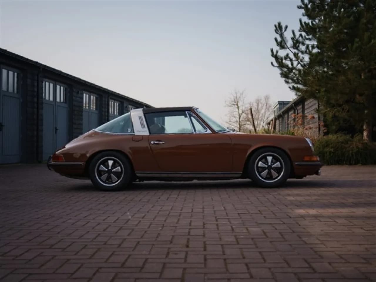 1972 Porsche 911 2.4 T Targa - Thumbnail 6