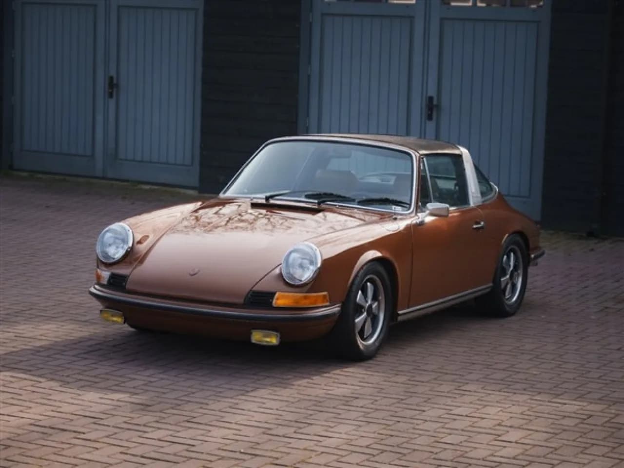 1972 Porsche 911 2.4 T Targa - Thumbnail 2
