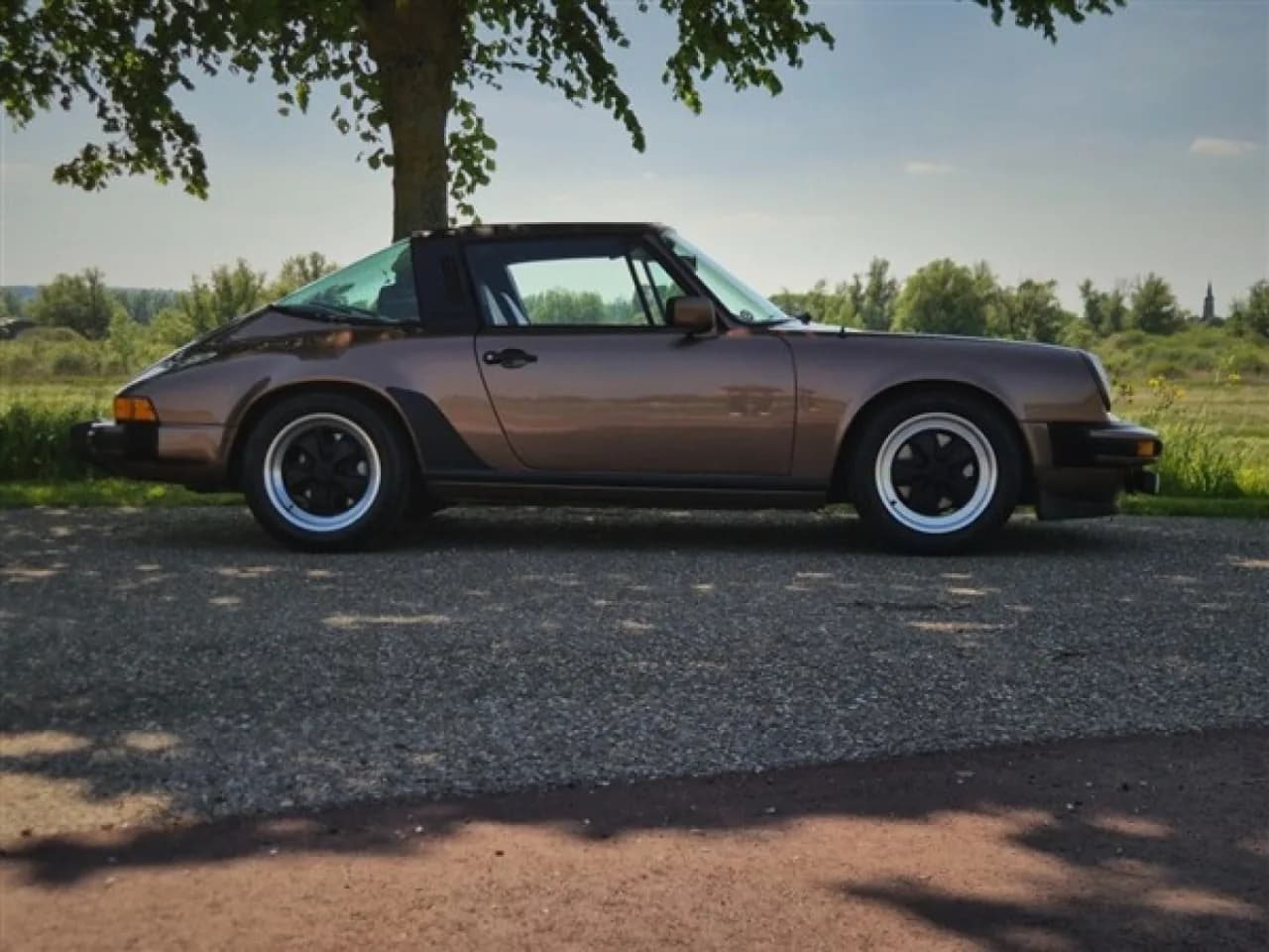 1983 Porsche 911 3.0 SC Targa - Thumbnail 4