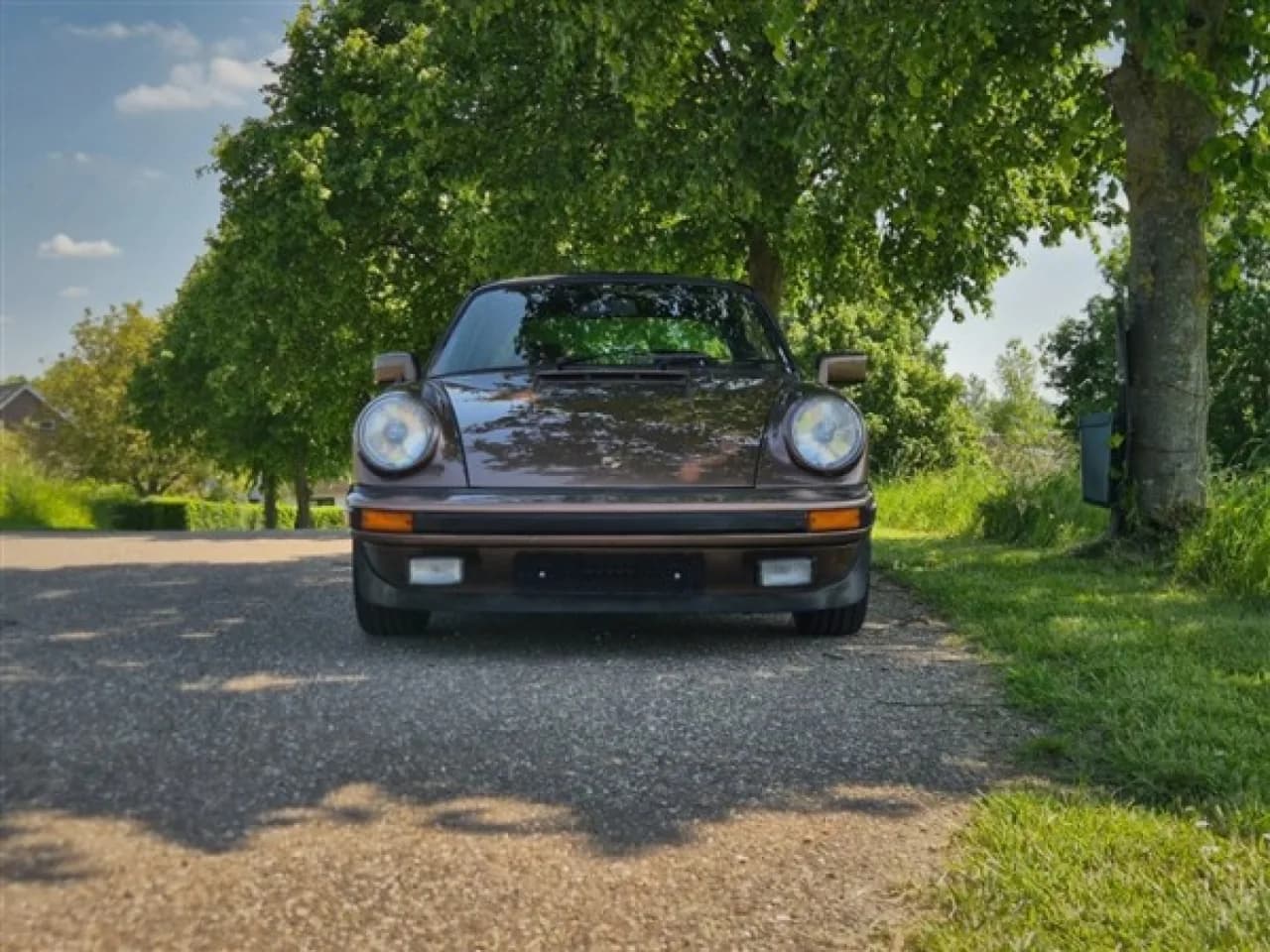 1983 Porsche 911 3.0 SC Targa - Thumbnail 2