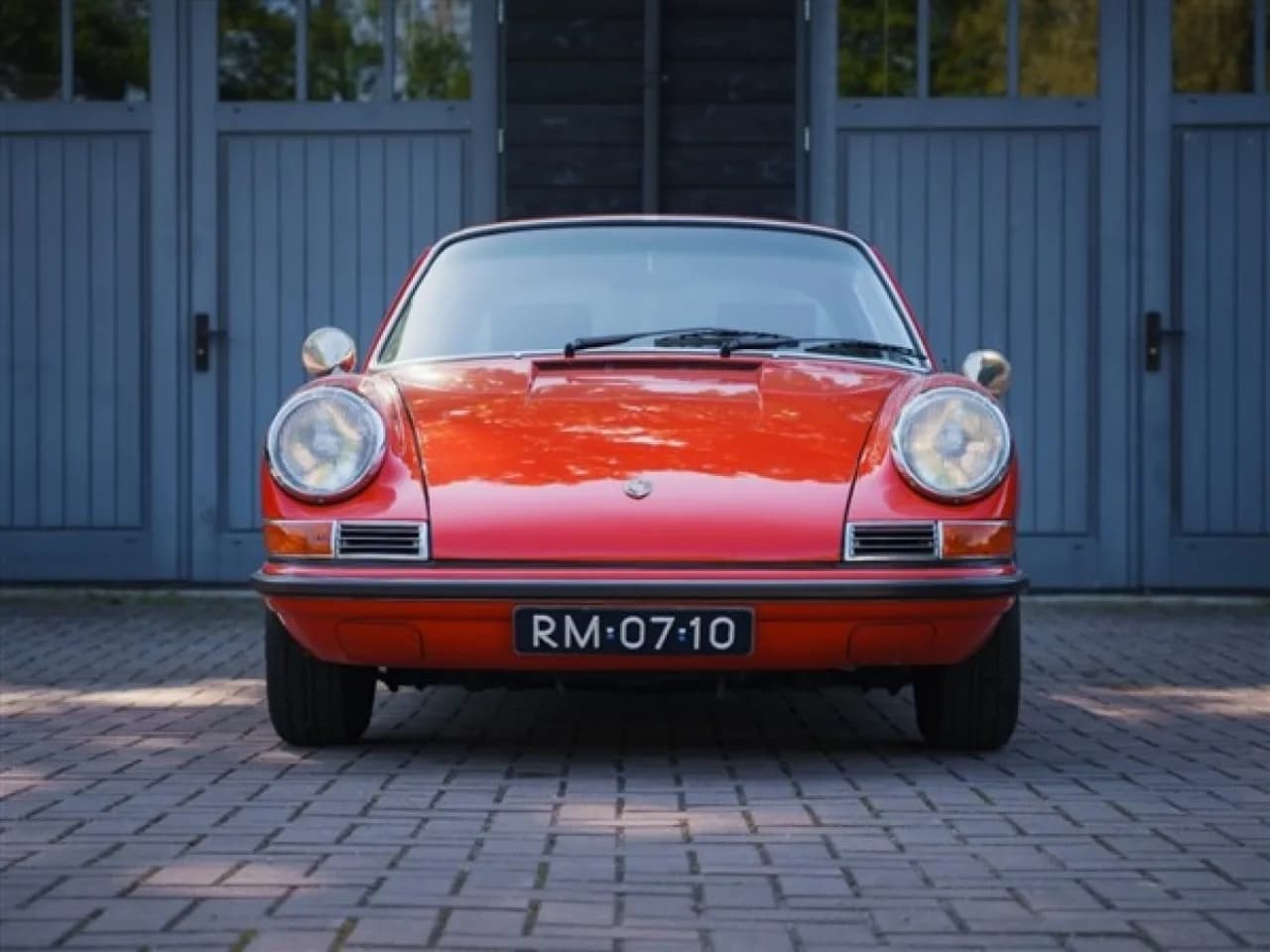 1968 Porsche 911L Targa - Thumbnail 3
